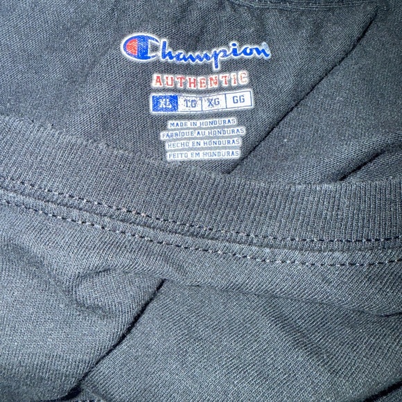 Mens Champion Long sleeve T shirt Pre loved has a couple small cracks in logo XL - Picture 7 of 7